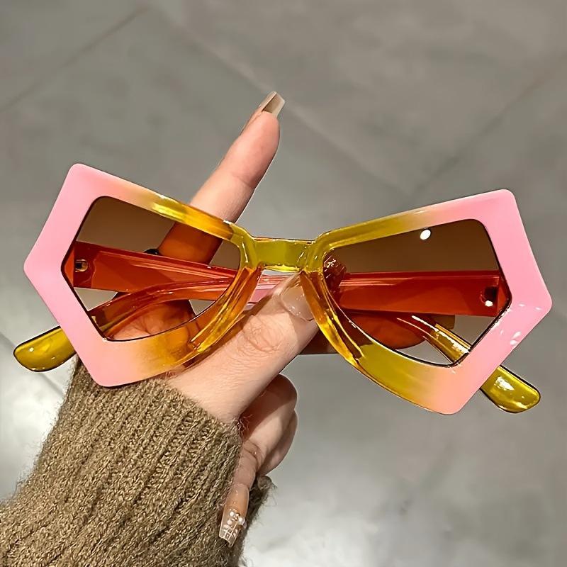 New European and American wind anti-blue light cat's eye butterfly eye large frame women's sunglasses fashion personality catwalk street shootin