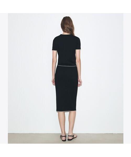Tolibeochi Wool Scallop Top - Black / New Ivory