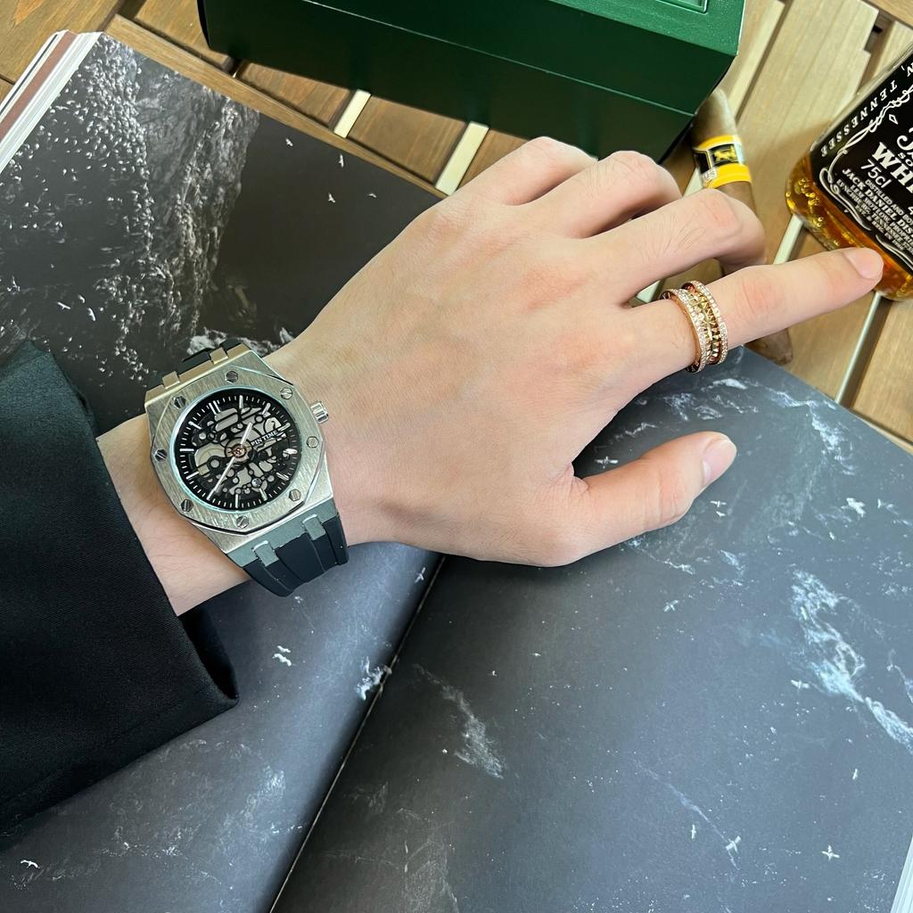 Fashionable Men's Mechanical Style Quartz Watch Casual Waterproof Watch Alloy Personalised Skeletonised Men Wristwatch Gift