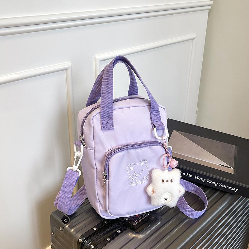 High-value cute cartoon bear messenger bag, versatile for teenagers and girls, small square bag for going out to work, commuting mobile phone bag