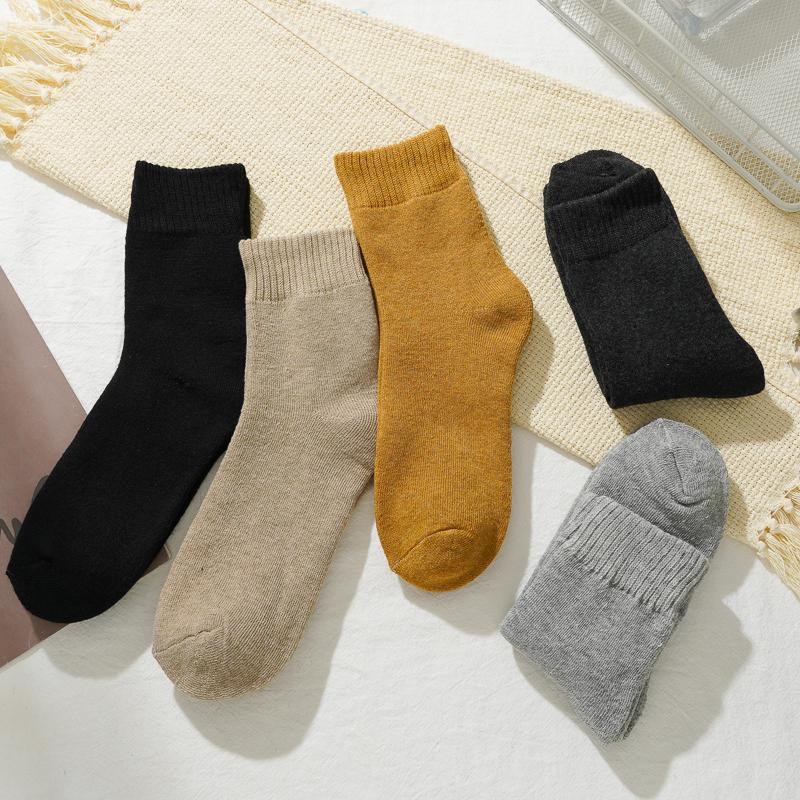 Men's Thickened Cotton Socks Warm Mid-tube Socks Soft Skin-friendly Casual Socks