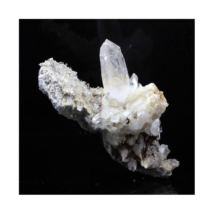 Pierres et Minéraux. Quartz Muzo. 260.5 ct. Vaulnaveys, Isère, France.