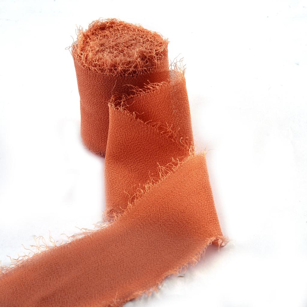 5M*4cm Handgefertigtes Ausgefranstes Satin-Chiffon-Seidenband für Hochzeitseinladungen, Verpackungen, Sträuße, Geburtstagsfeierdekorationen, Geschenke