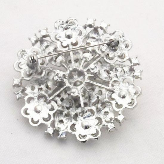 Elegant Rhinestone Flower Brooch Pin for Bridal Bouquet or Clothing Accessory