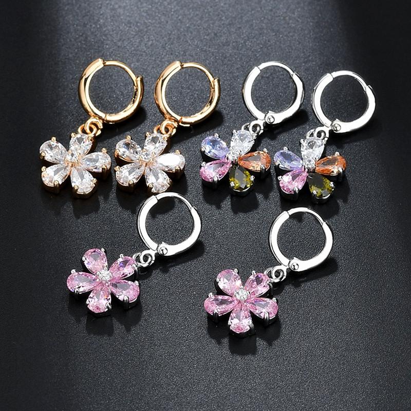 Conjunto de Ear Cuff de Cobre Banhado a Ouro de Alta Qualidade e Brincos de Flor com Zircônia - Estilo Vintage