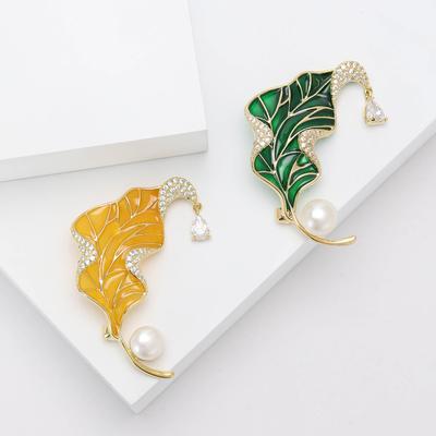 Kreative Persönlichkeit Emaille Kupfer Zirkon Blatt Brosche Exquisite High-End Damen Anzug Mantel Corsage Schmuck Pin