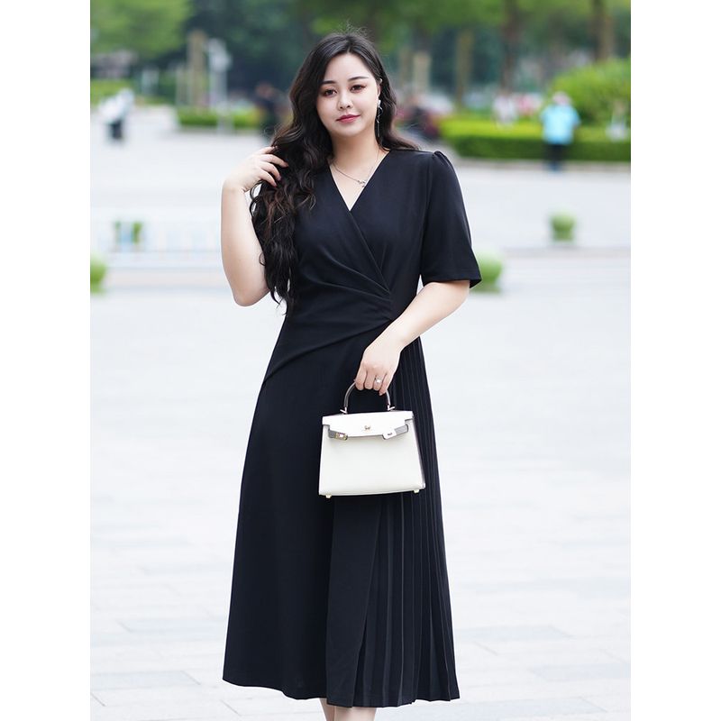 Plus-Size Dress 2026 Summer New Style for Slightly Chubby Women, Tummy-Concealing, Slimming, High-End Look, Dress for Slightly Chubby Girls Black 2XL
