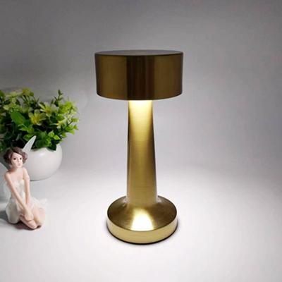 Přeshraniční Horká Retro Barová Kovová Stolní Lampa s Činkou Dobíjecí Světlo pro Atmosféru Jídelny Dekorace Malá Noční do Ložnice