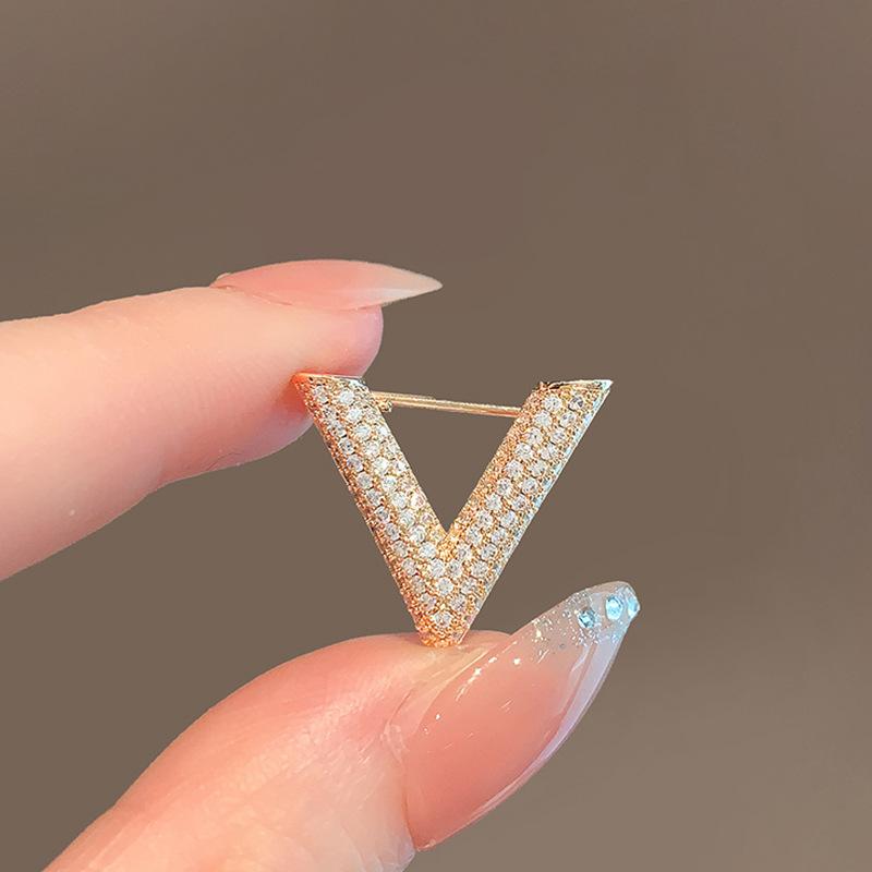 V-shaped Rhinestone Small Brooch Women's Summer Anti-exposure Buckle To Secure Clothes Exquisite Corsage Personalized Brooch