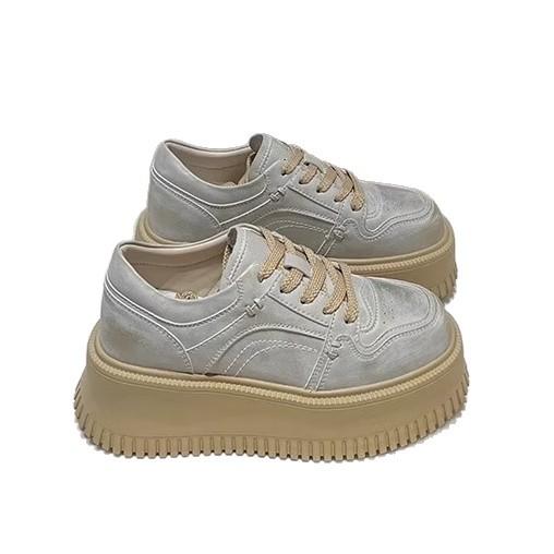 Popular literary and artistic spring little white shoes Korean version of muffin bottom student board shoes 2025 new trendy small sports shoes