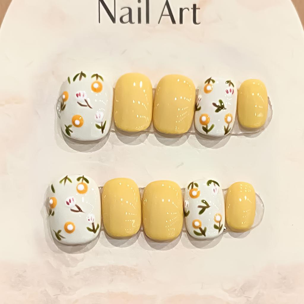 Short Yellow Flower Nail Stickers Spring Minimalist Style DIY Manicure Accessories for Women