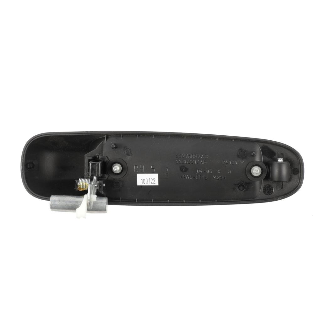 Front right of the outer handle of the car door 55276882AB