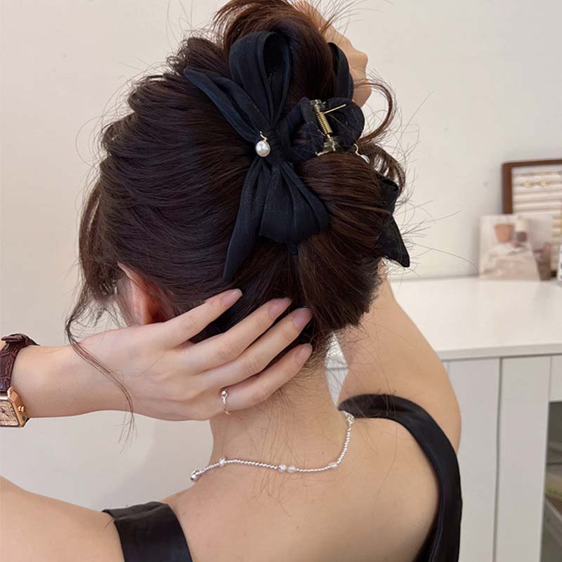 Elegant White Bowknot Hair Claws for Women  Korean Simple Large Size Pearl Mesh Shark Hairpin Hair Claw Hair Accessories