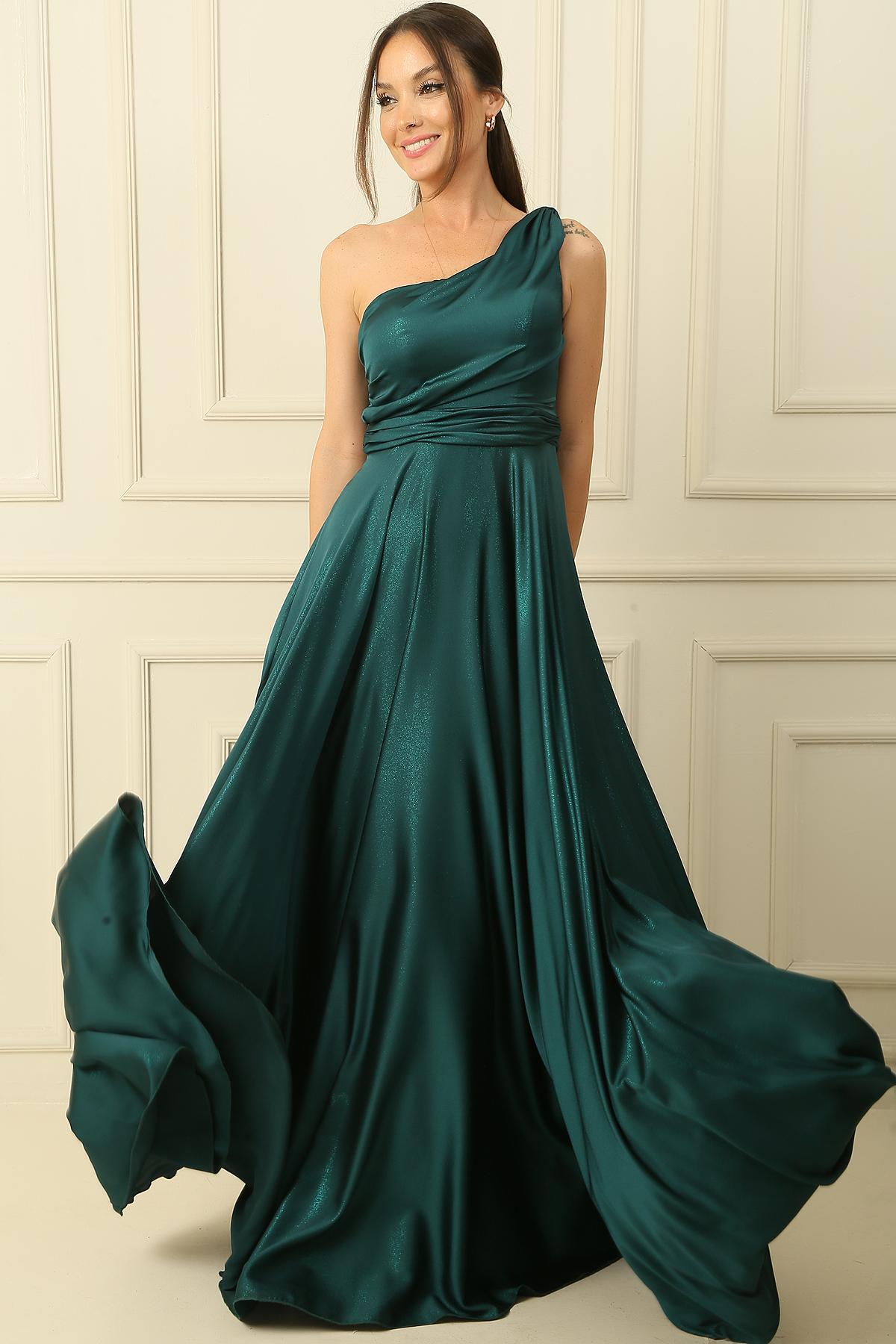 

Платье из крепа на одно плечо с драпировкой и подкладкой L зелёный