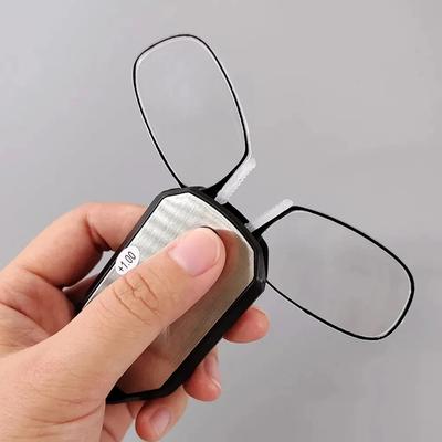 Occhiali da lettura pieghevoli senza gambe con clip per il naso, da uomo e da donna, mini occhiali portatili per ipermetropia, con portachiavi, scatola per occhiali