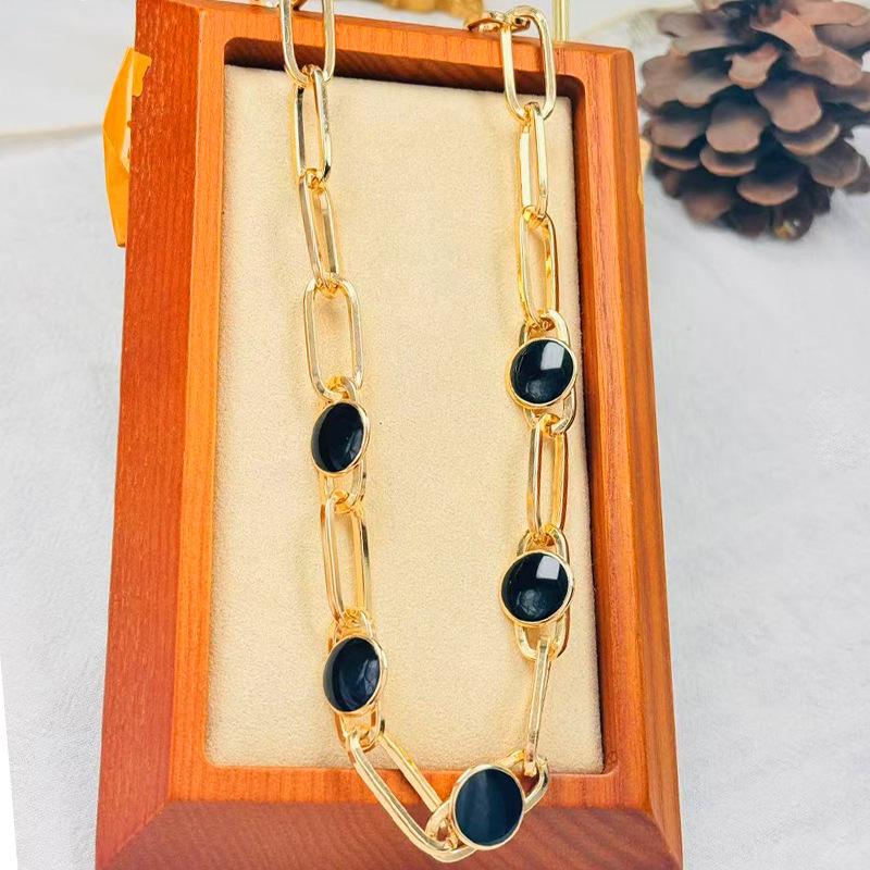 

Trendy style retro simple collarbone chain niche personality high-end necklace new