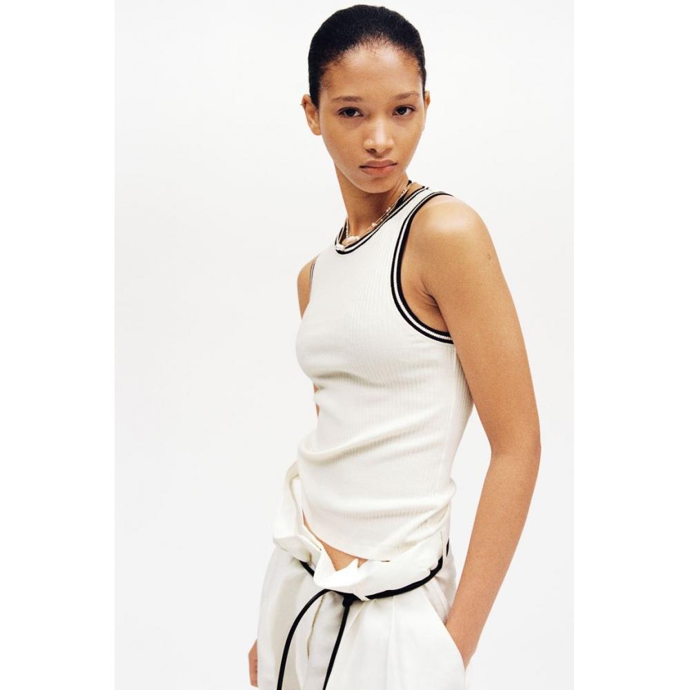 

Кремовый топ без рукавов в рубчик HM