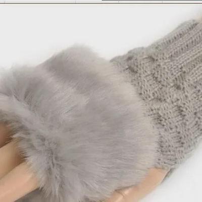 T001 Korean Imitation Rabbit Fur Wool Knitted Warm Half-Finger Gloves 