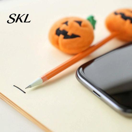 Smooth Writing Pens Halloween Pumpkin Gel Ink Pen, 0.7mm Rollerball Pen with Plush Pumpkin, Ergonomic Ballpoint Novelty Black for Party Favors,