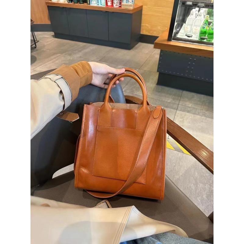 Genuine Leather Large Capacity Tote Bag Spring New Style Hand Held Briefcase for Women's Daily Commuting Vegetable Tanned Leather Crossbody Bag