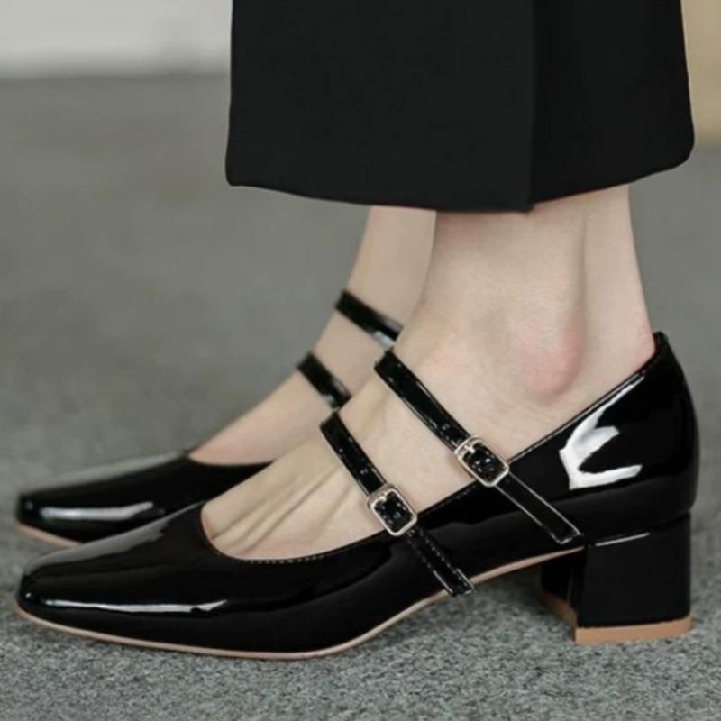 French retro two-tone single shoes casual with skirt all-match high heels 2026 daily patent leather women's Mary Jane shoes