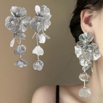 1 Pair Women Drop Earrings Retro Style Flower Shape Sparkling Cubic Zirconia Inlaid Tassel Earrings Jewelry Gift