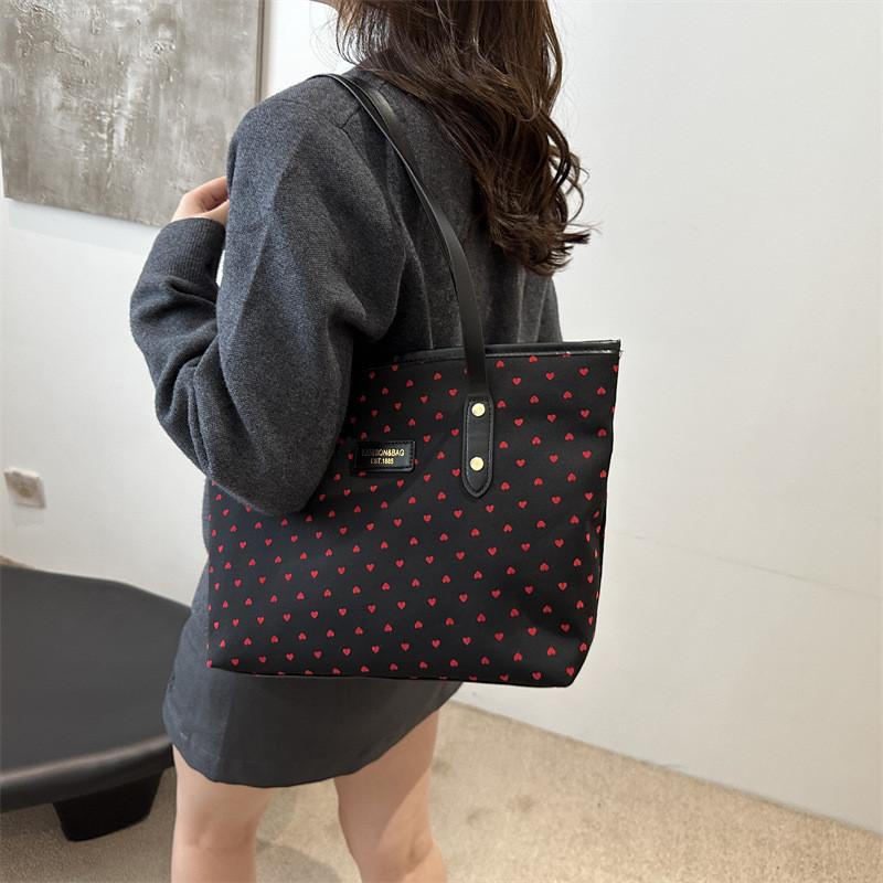 Trendy Casual Commuter Tote Bag In Red Polka Dot And Black Heart Patterns For Fashion-forward Students