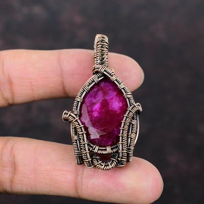 Pendentif Rubis Cachemire Facetté Pendentif Enveloppé de Fil de Cuivre Bijoux en Cuivre Antique Pendentif Fait Main Bijoux en Pierre Gemme Enveloppés de Fil Cadeau Pour Elle
