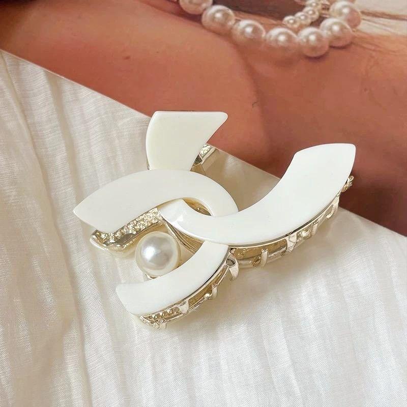 

1 шт. жемчужная заколка для волос в стиле Сяосянфэн, заколка среднего размера, верхняя заколка, заколка для волос, изысканный аксессуар для волос, темперамент, заколка для волос