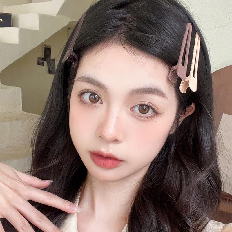 Autumn & Winter Coffee Hair Clip: Women's Seamless Duckbill, BB & Bangs Clips