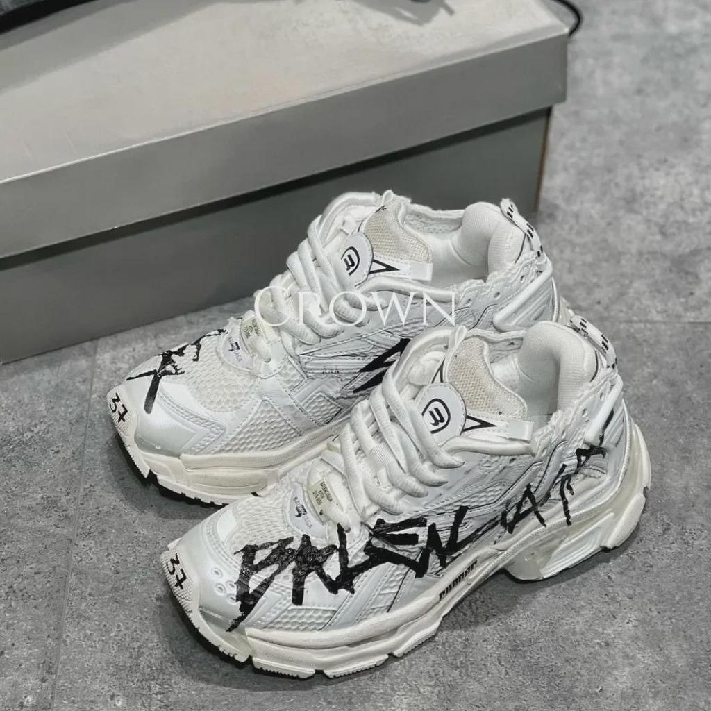Paris Graffiti-Style Unisex Casual Sneakers - Seventh Gen Fashion Runner