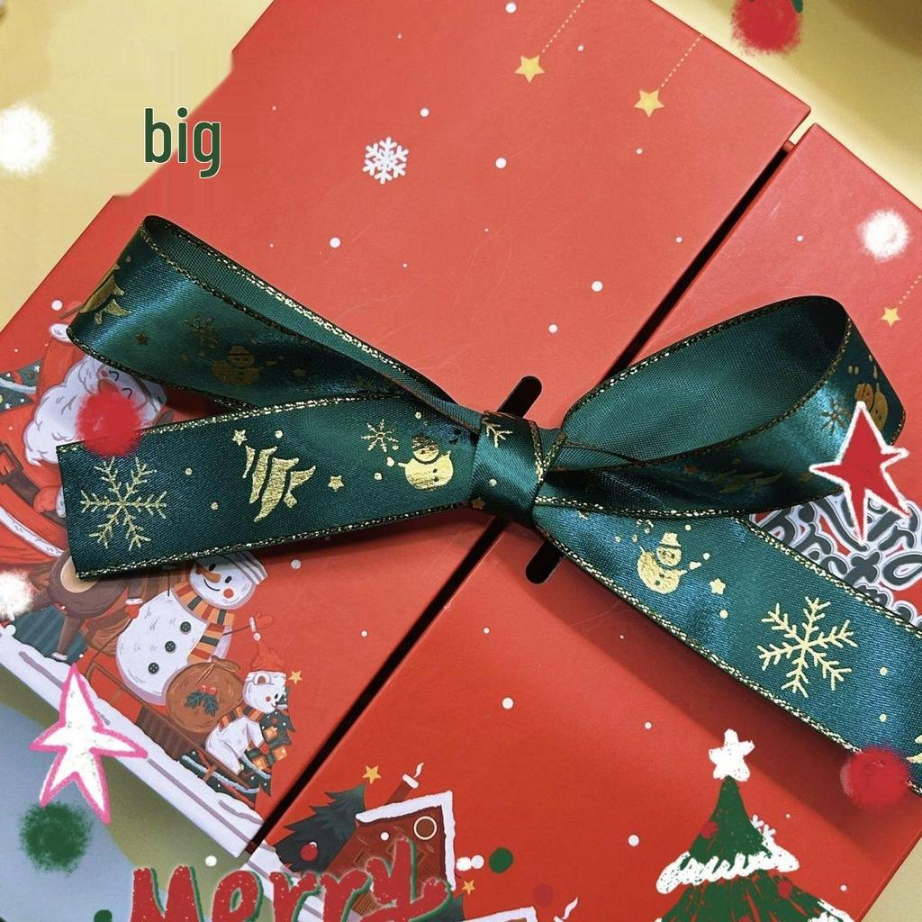 Christmas Retro 3D Sticker Disposable Camera & Scented Candle Gift Set