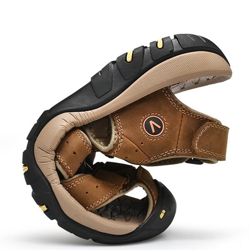 New Hollow-out Wading Shoes Men Sandals Hiking Shoes Summer Casual Beach Sandals Plus Size 38-48