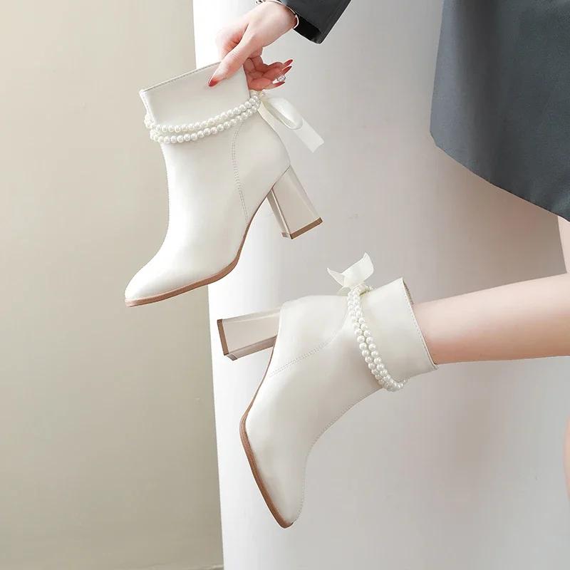 2025 Frühling und Herbst Einzelstiefel Neu Eckige Zehenpartie Seitlicher Reißverschluss Perlenbesetzte Schleife Hoher Absatz Damenschuhe