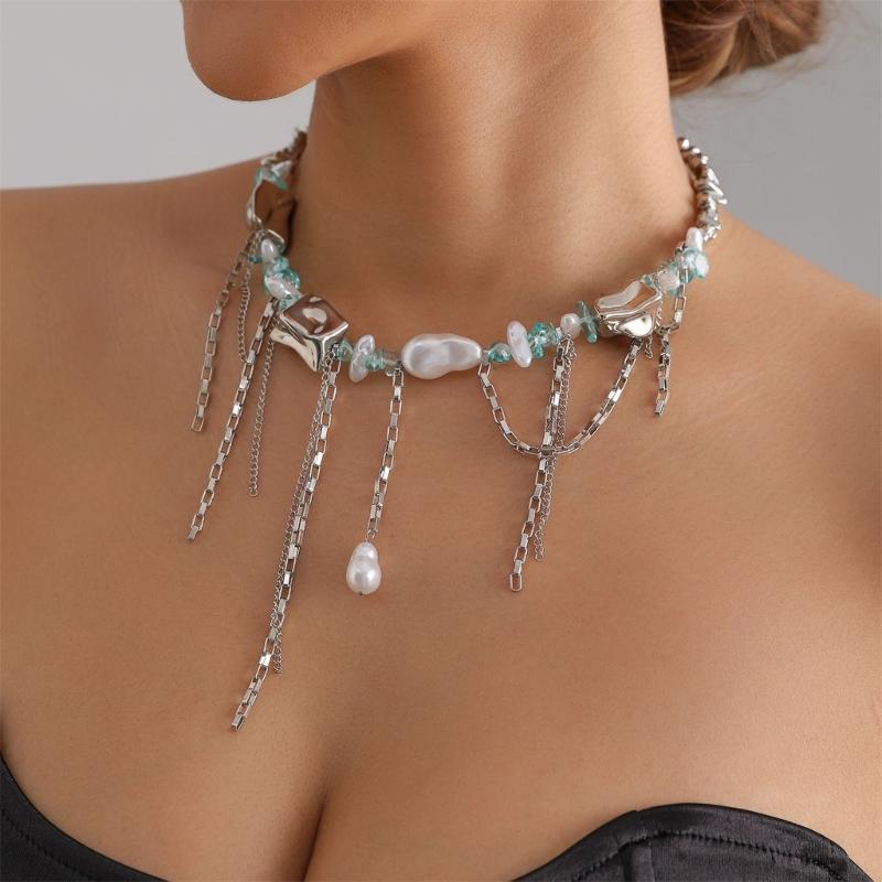 Artistic Short Clavicle Necklace Featuring Geometric Plastic Beads And Movable Tassels Decoration Fashion Neckwear