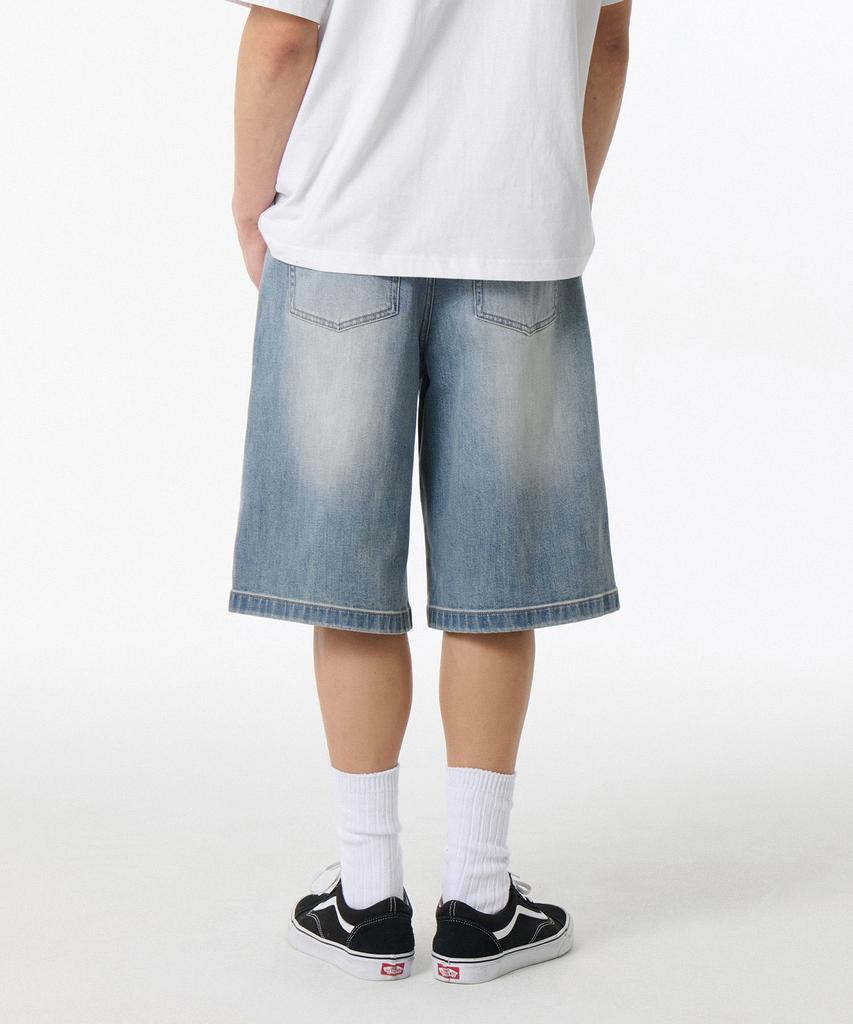 Musinsa Standard [Cooltandard] Big Brush Bermuda Denim Pants [Light Indigo]