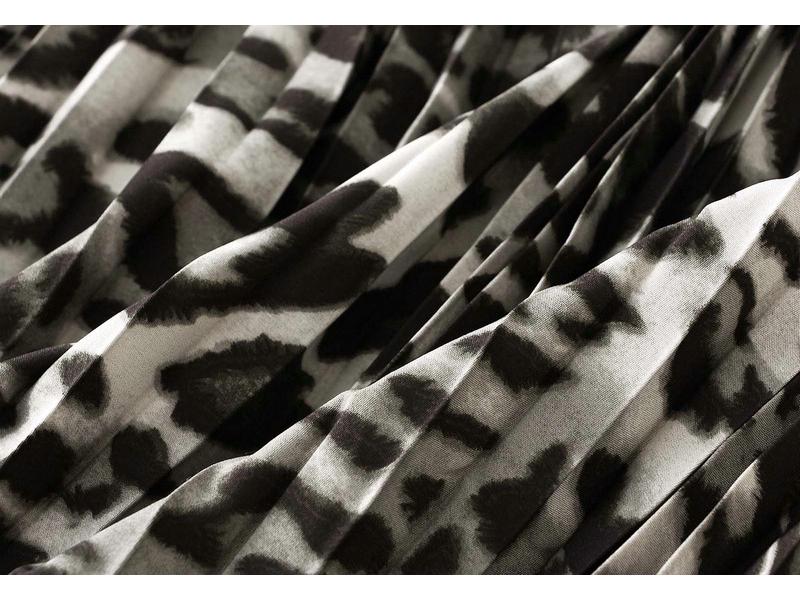 Spring 2026 Retro Leopard Print High Waist Pleated Midi Skirt for Women (D9908)