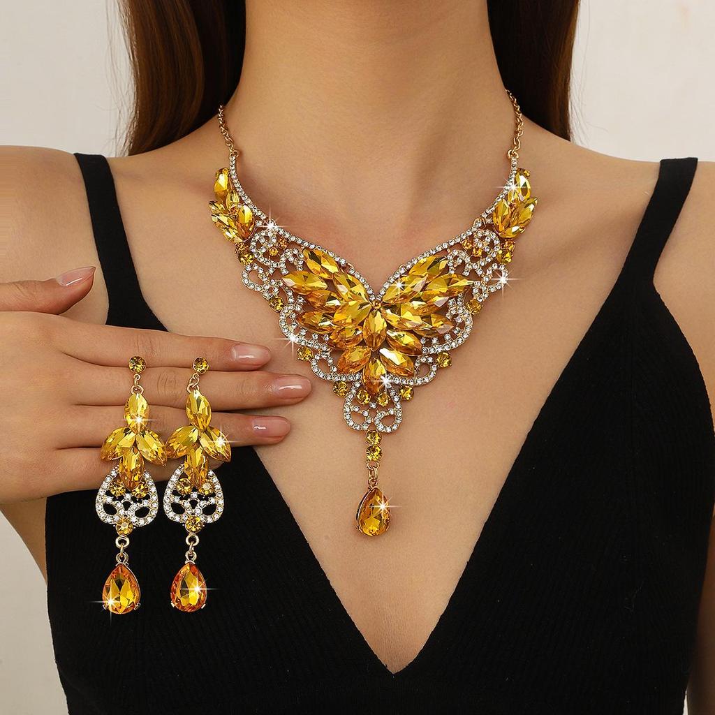 Elegant Rhinestone Water Drop Necklace Set - High-End European & American Court Style Jewelry for Women