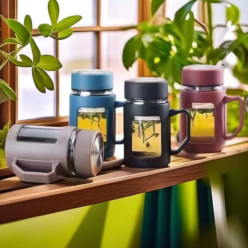 Large Capacity Insulated Explosion-proof Glass Tea Cup with Lid for Home and Office