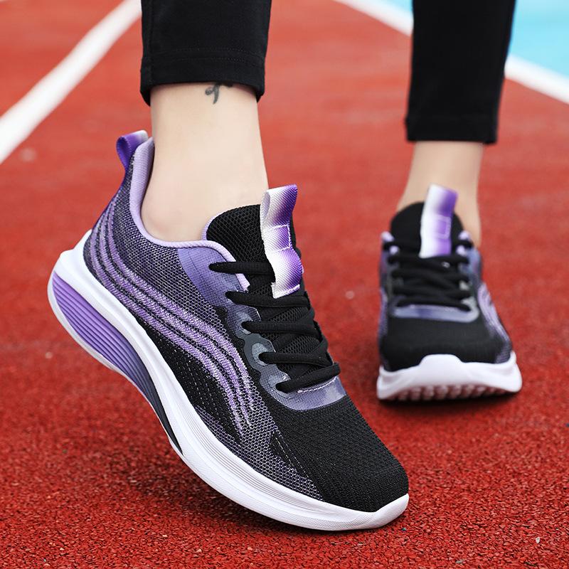 Spring and Summer New Mesh Breathable Sports Shoes Casual Shoes Flat Bottom Round Head Ultra Light Soft Sole Running Shoes
