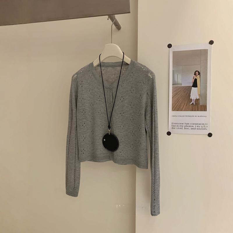 Sweet, gentle and cute small lace hollow knitted cardigan women's spring and summer simple solid color long-sleeved top