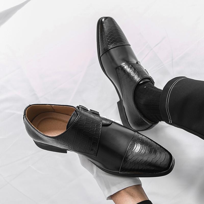 Fashion Size 38-46 Retro Men Loafers British Business Office Fashion Pointed-toe Leather Shoes Social Shoes Sizes 38-46 Men Shoes