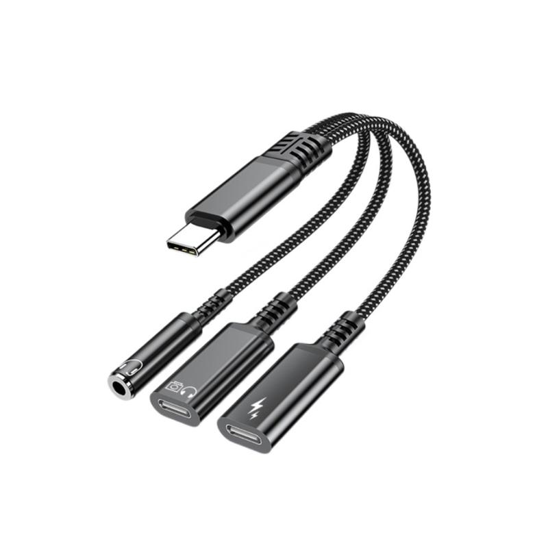 

USB C to 3.5mm Headphone and Charging Adapter USB C To 3.5mm And OTG Adapter With PD60W Fast Charging For Phone15 16 17 чорний