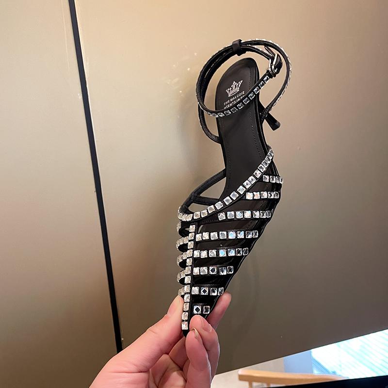 

Женские сандалии Лето Новые Высокие каблуки Острый носок Ажурные Бриллиантовые Шлепанцы Дамские Повседневные Модные Темпераментные Сандалии-стилет 39 чёрный