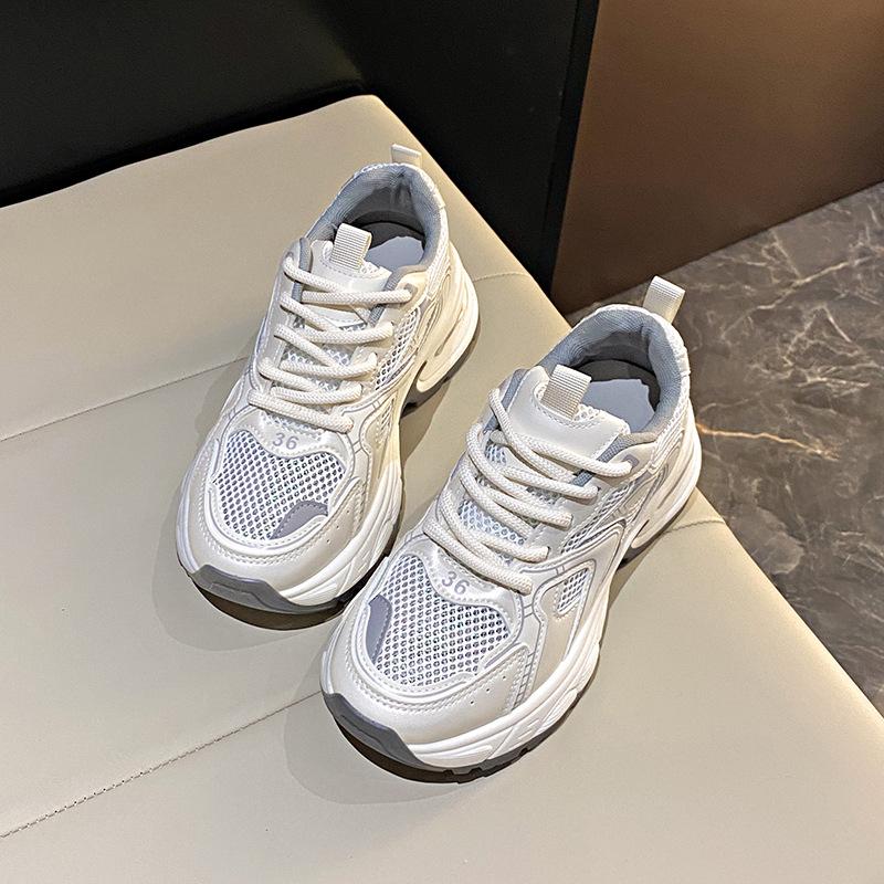 

Это новые женские летние студенческие спортивные кроссовки для бега, повседневная обувь, платформа для увеличения роста S 40 бежевый