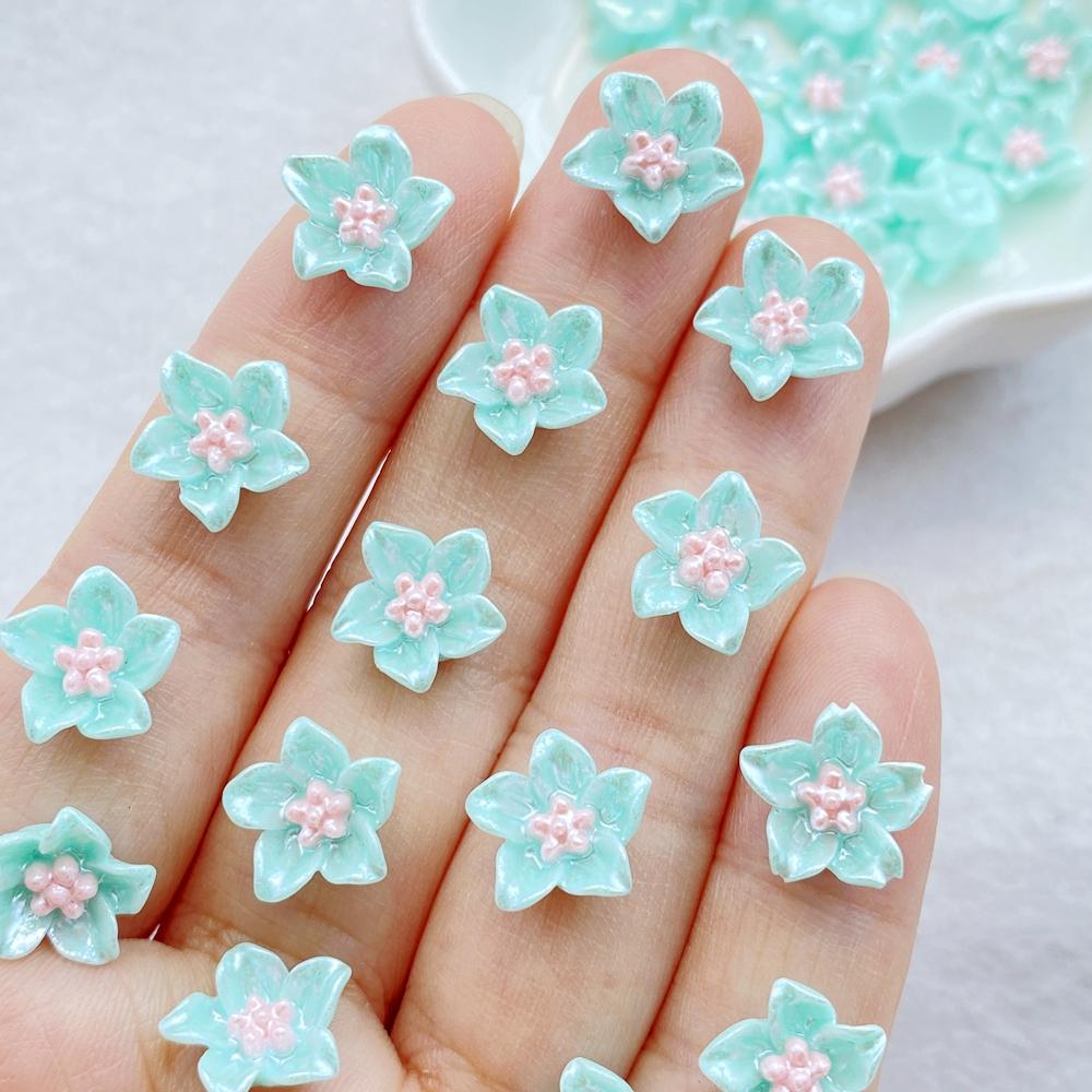 50 Stück 11mm Harz 3D Bunt Lilie Flache Rückseite Blume Scrapbook Hochzeit Applikation Heimdeko Bastelbedarf