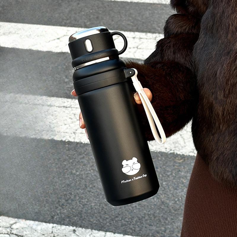 

Новая термокружка с высоким уровнем внешнего вида, автомобильный термос в виде медведя, из нержавеющей стали, портативная уличная чашка с соломинкой, чашка для питья с двух сторон 800ml