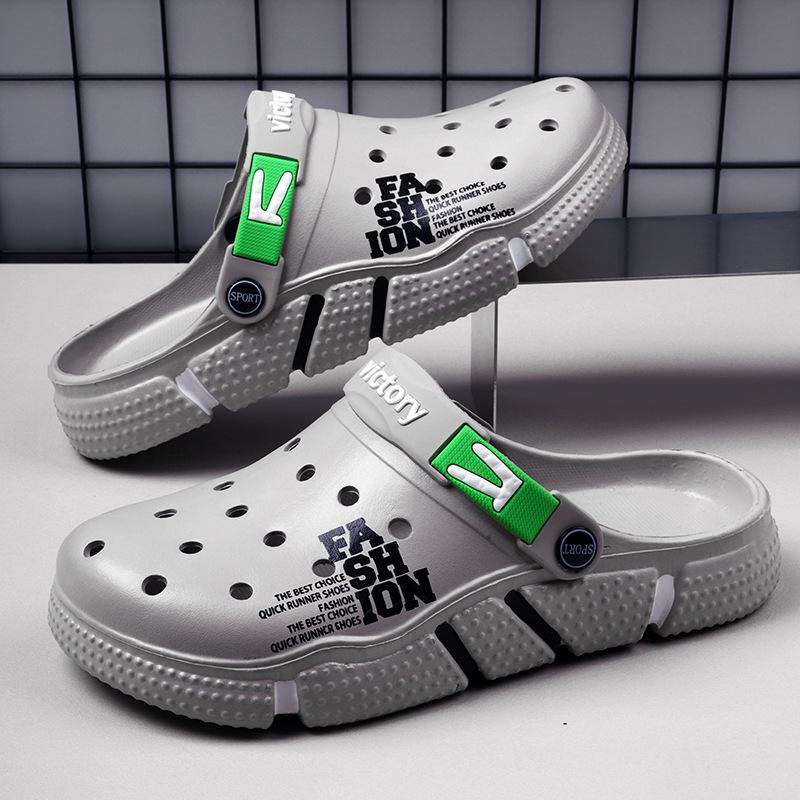 Hole shoes men's summer wear breathable sandals men's casual beach shoes light soft-soled slippers men