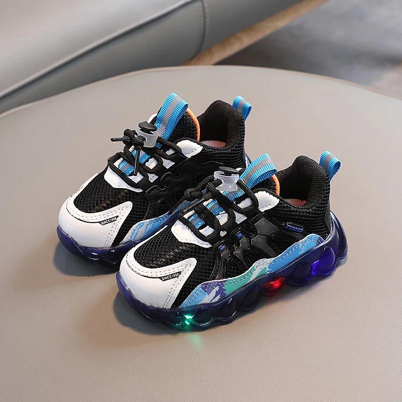 Breath Man Sneakers Comfort Versatile Girl Shoes Flash Lights Daily Girl Sneaker Thick Soled Mesh Child Shoe Classic Casual Shoe