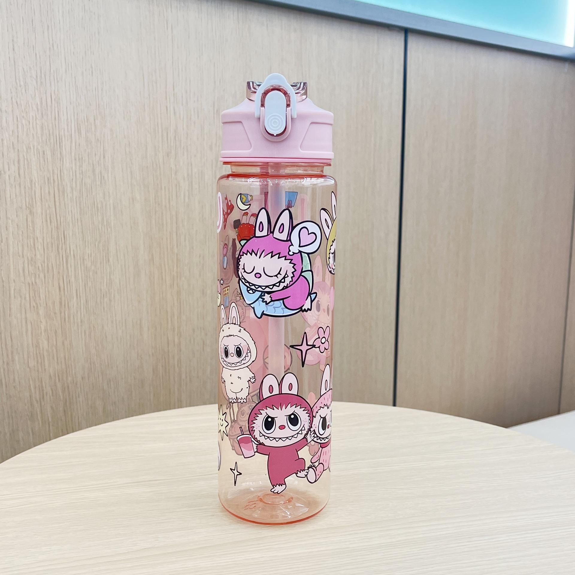 

Cartoon Travel Water Cup Portable Lifting Rope Printed Transparent Plastic Cup High Value Cute Straw Cup 800ml розовый